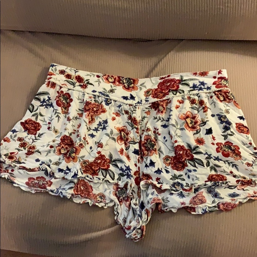 American eagle floral shorts